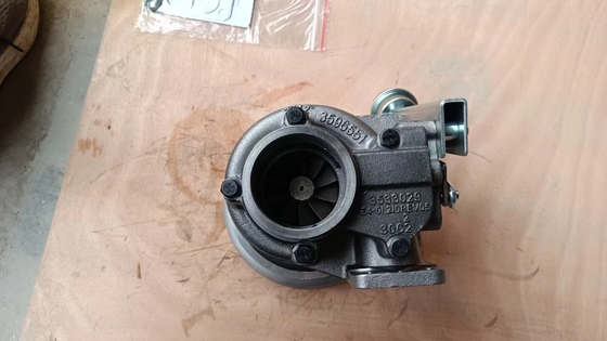 4035199 Turbocompresseur PC220 B5,9 / 6D102 normal Liugong Excavator CLG920 CLG922 CLG923 CLG925 Excavator Filtre